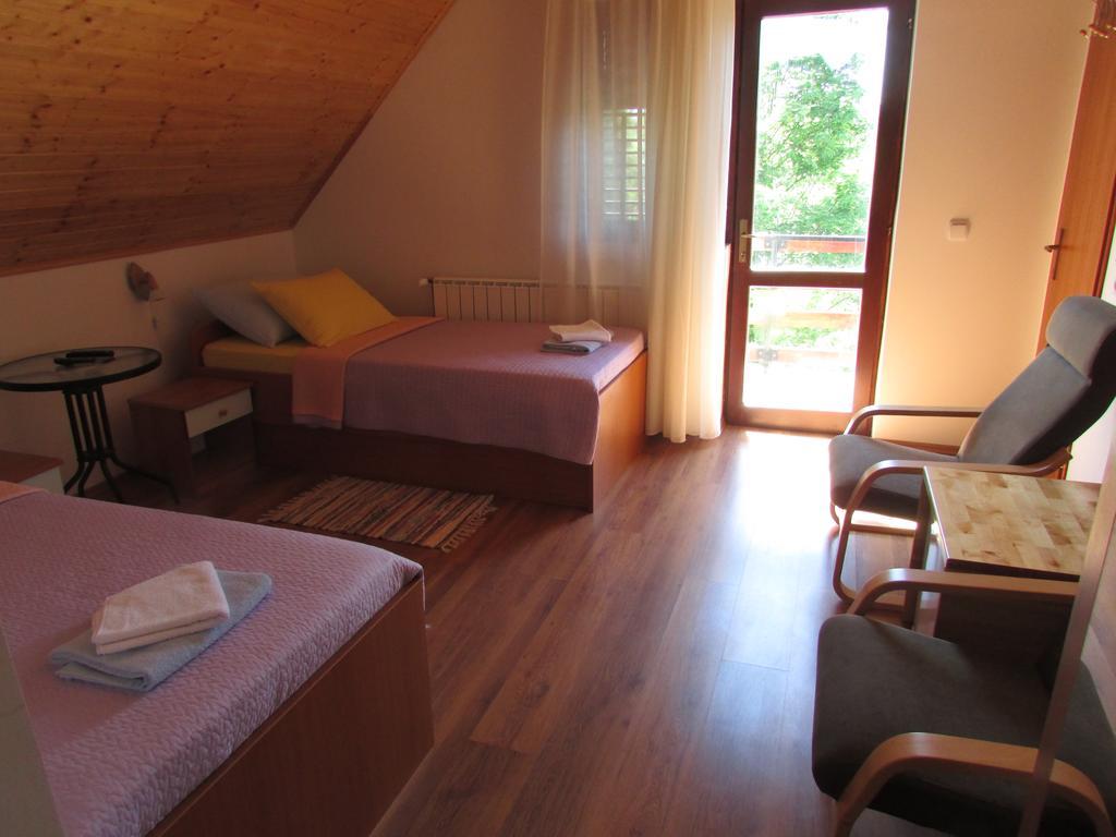 Guest House Nenad Plitvička Jezera Eksteriør bilde