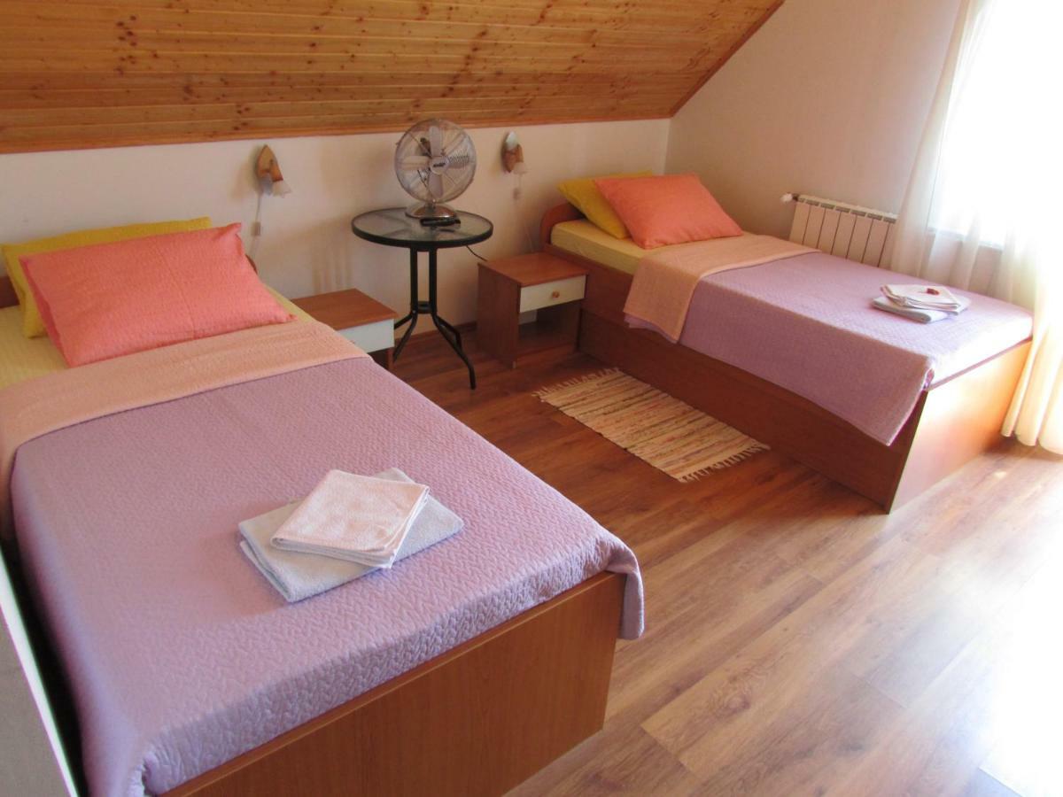 Guest House Nenad Plitvička Jezera Eksteriør bilde